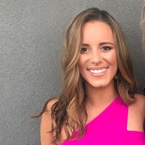 Meet your Posher, Laura